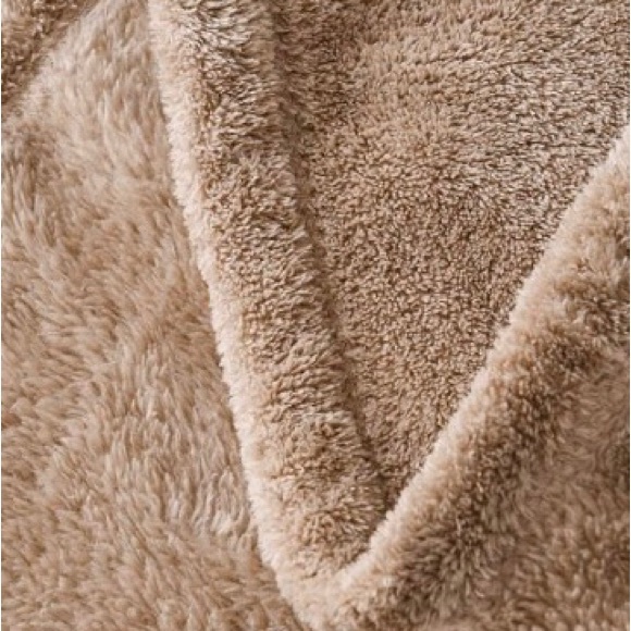 NWT! Super Soft Oversized 90”x90” Plush Blanket FULL / QUEEN Brownstone - Picture 6 of 10